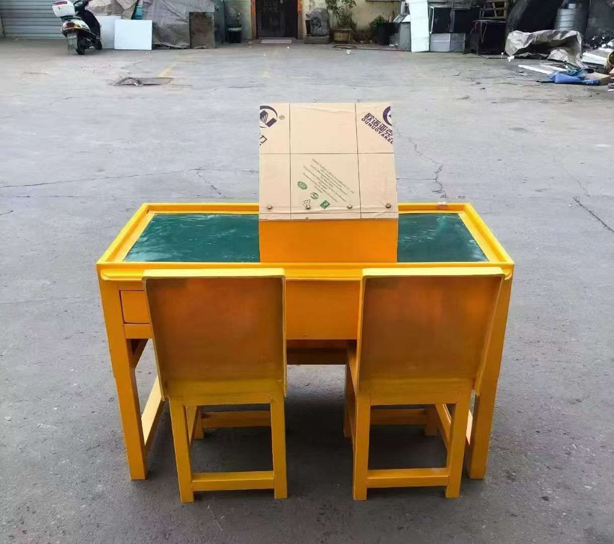 七里河防静电导通桌井下煤矿火工品发放桌：危险品流转的安全守护者